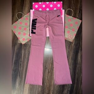 VS PINK Size SMALL 2016 Begonia Fit & Flare Logo Sweatpants.